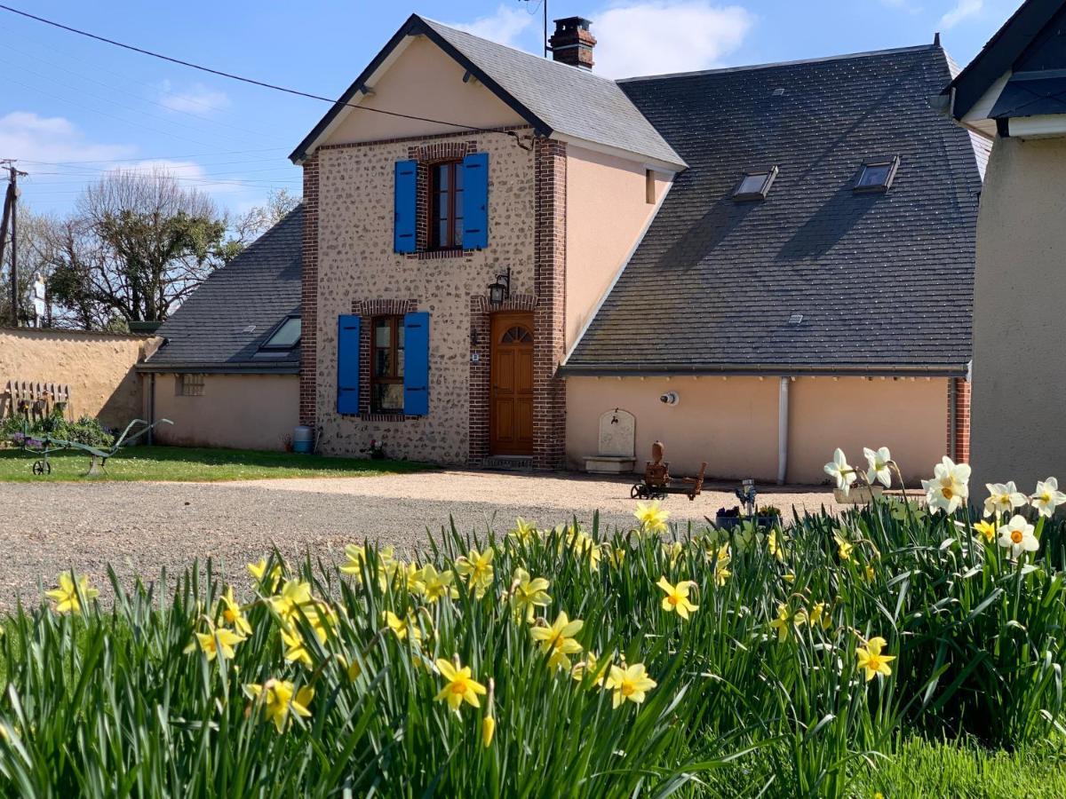 Les Logis Du Breuil Bed & Breakfast Marchéville Exterior foto