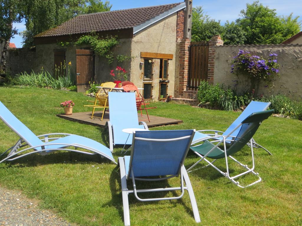 Les Logis Du Breuil Bed & Breakfast Marchéville Exterior foto