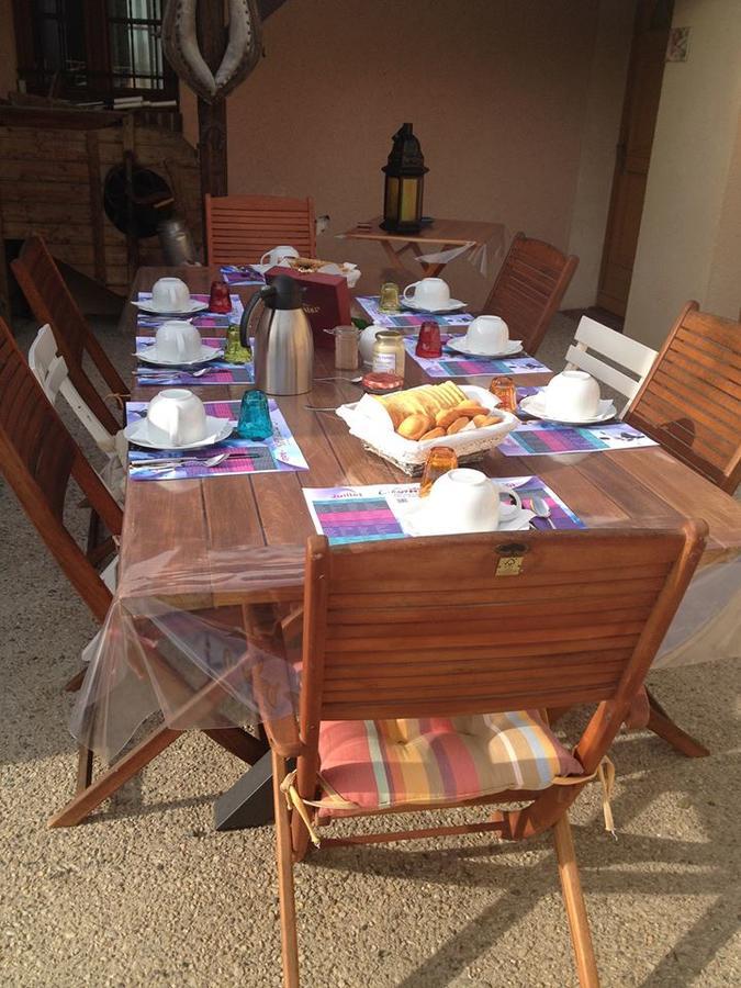 Les Logis Du Breuil Bed & Breakfast Marchéville Exterior foto